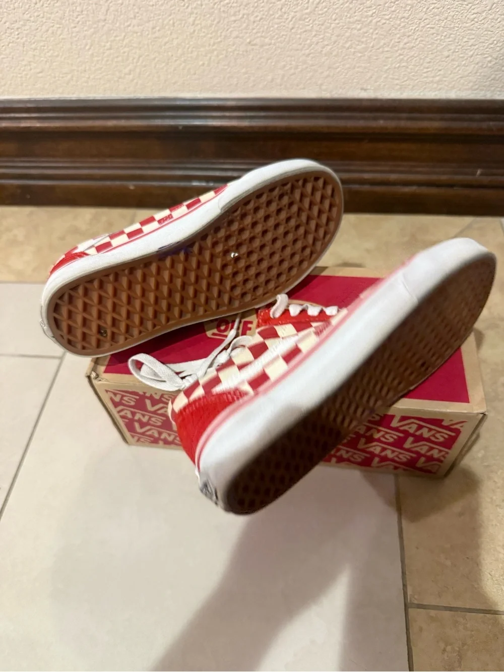 Old Skool Vans- Checkered (red)